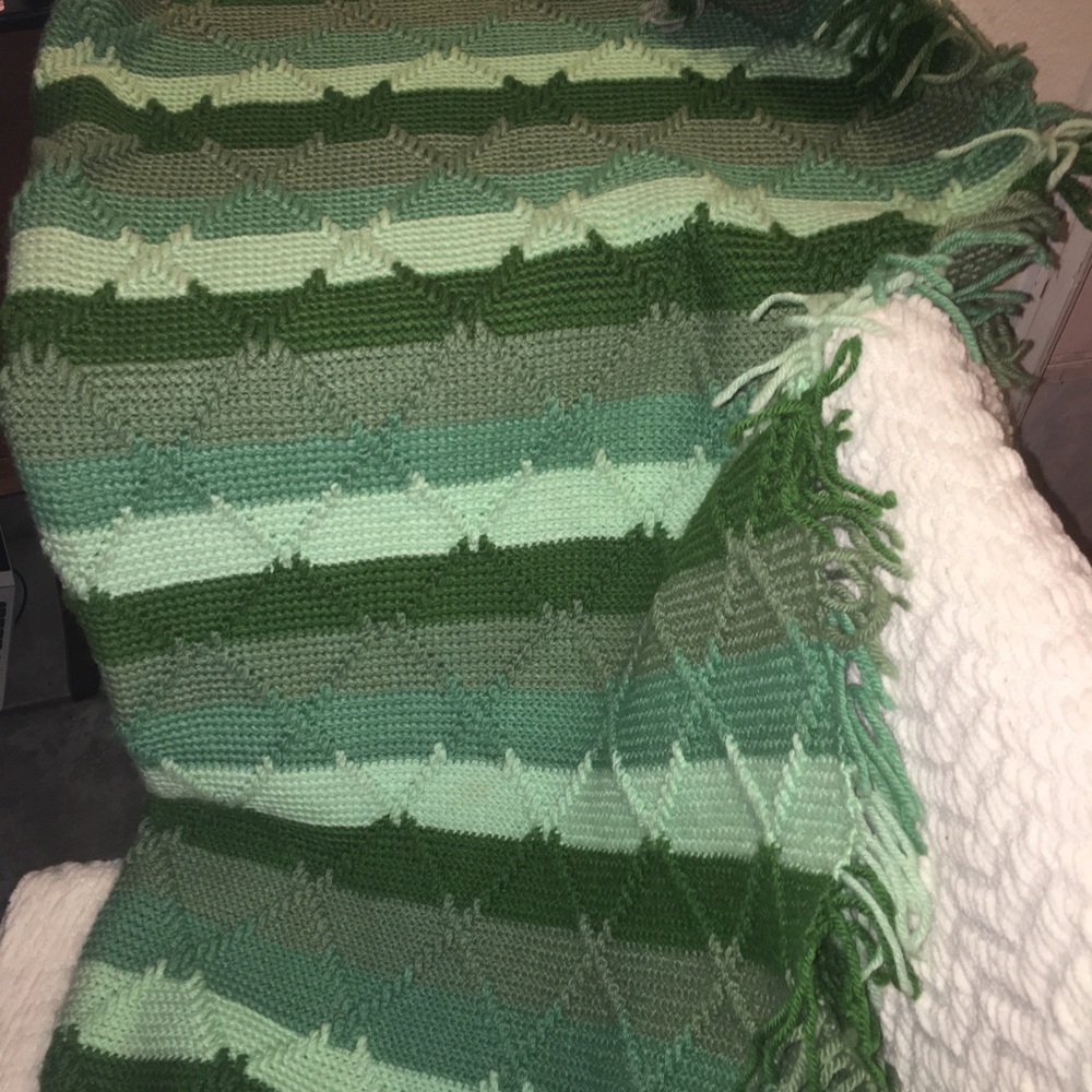 High quality homemade afghan green St‎ Patty’s